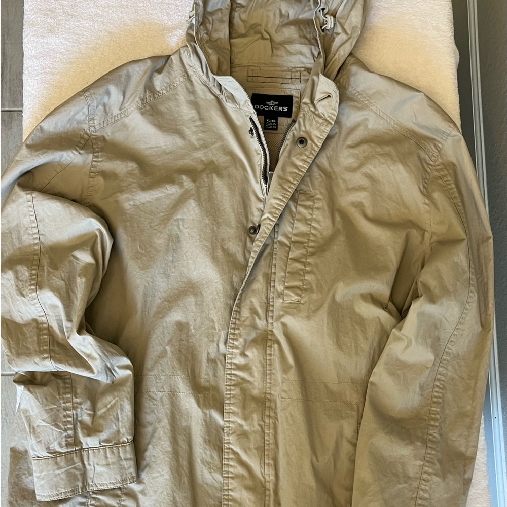 Dockers Men's Khaki Raincoat